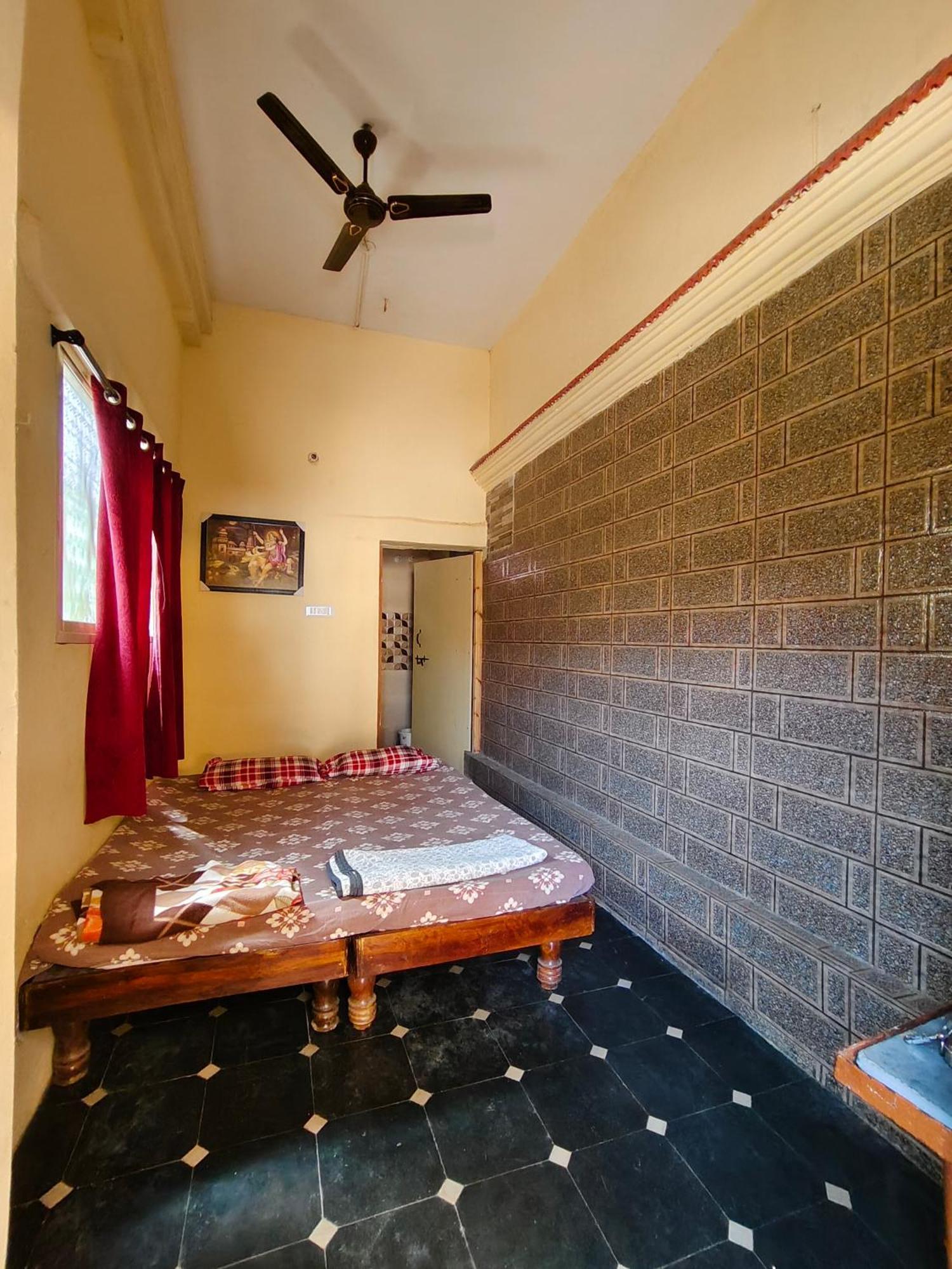 Magic Rock Villa Hospet Exterior photo